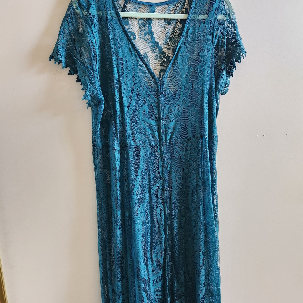 Torrid Button Front Skater Maxi Dress Lace, Blue/Teal Size 1, Great Condition